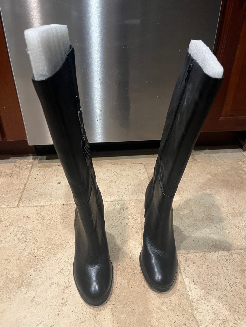 Classic Black Knee-High Women's Boots Leather Liz & Co